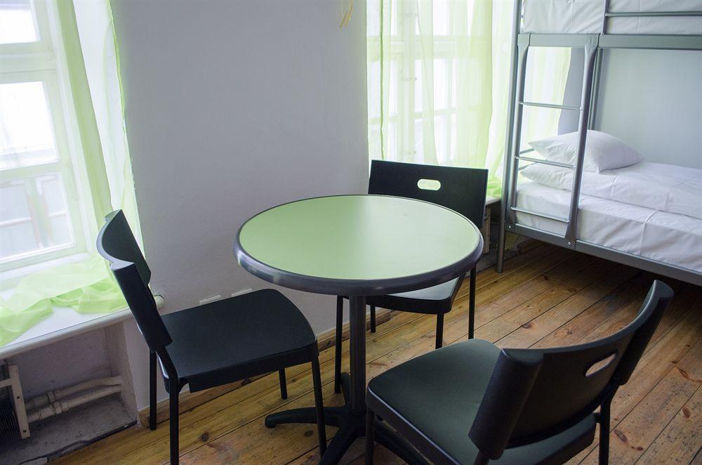 Red Nose Hostel With Self-Check In Riga Exterior foto