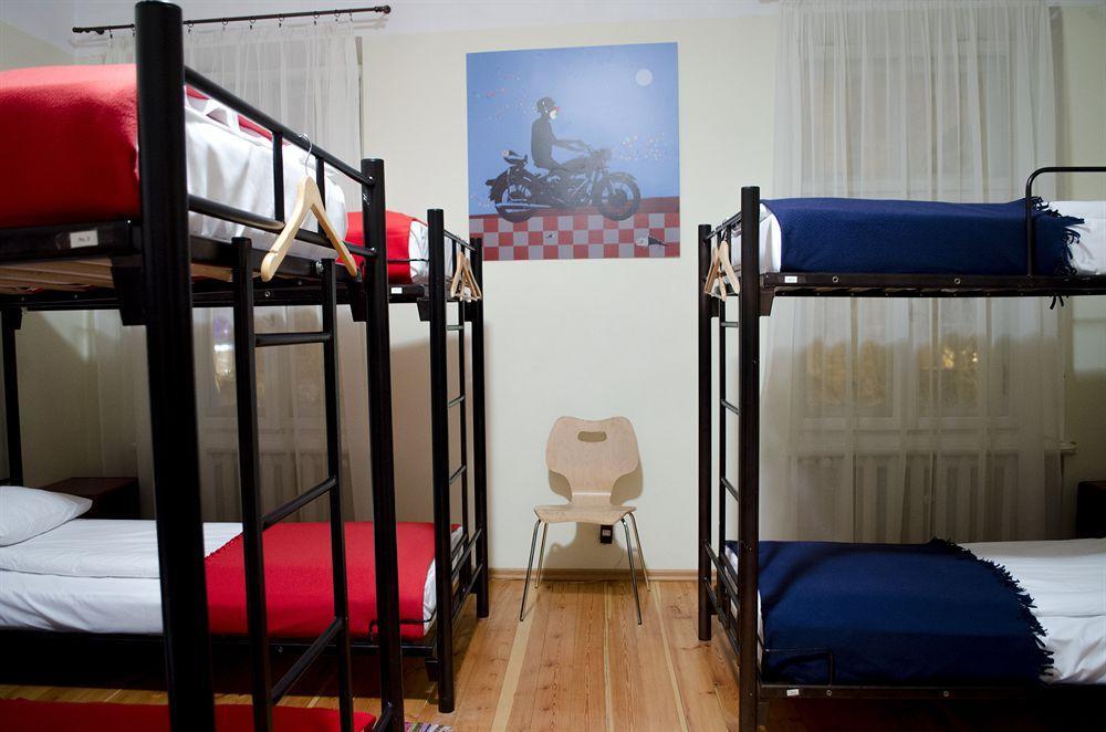 Red Nose Hostel With Self-Check In Riga Exterior foto