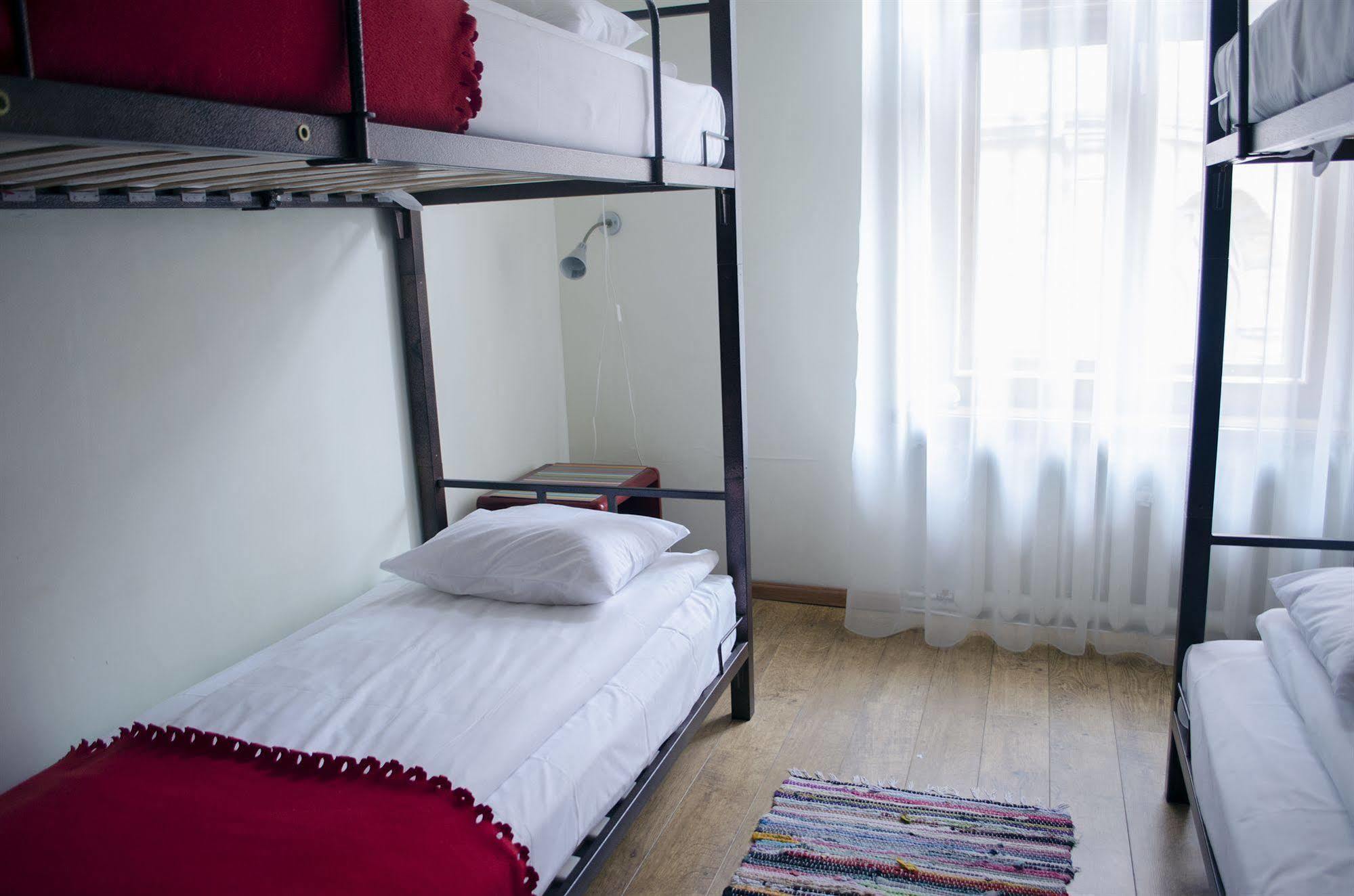 Red Nose Hostel With Self-Check In Riga Exterior foto